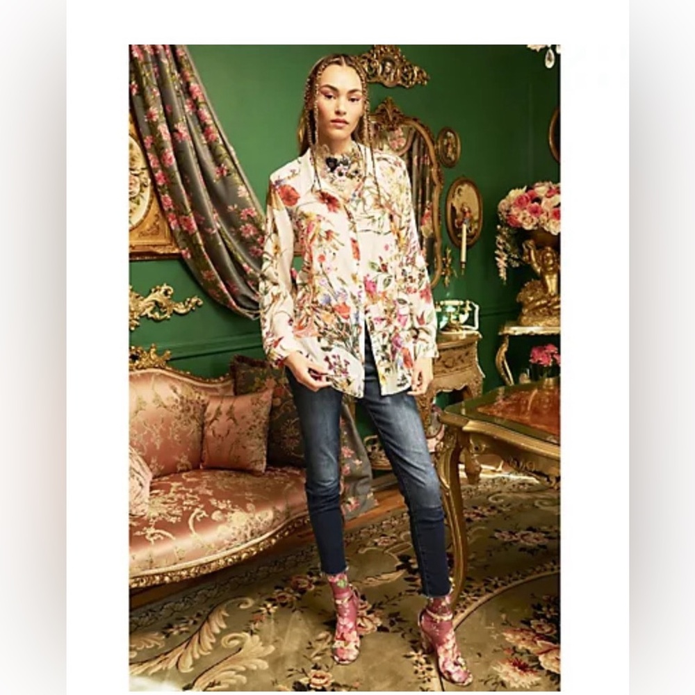 Aratta Lilia Embroidered Floral Top